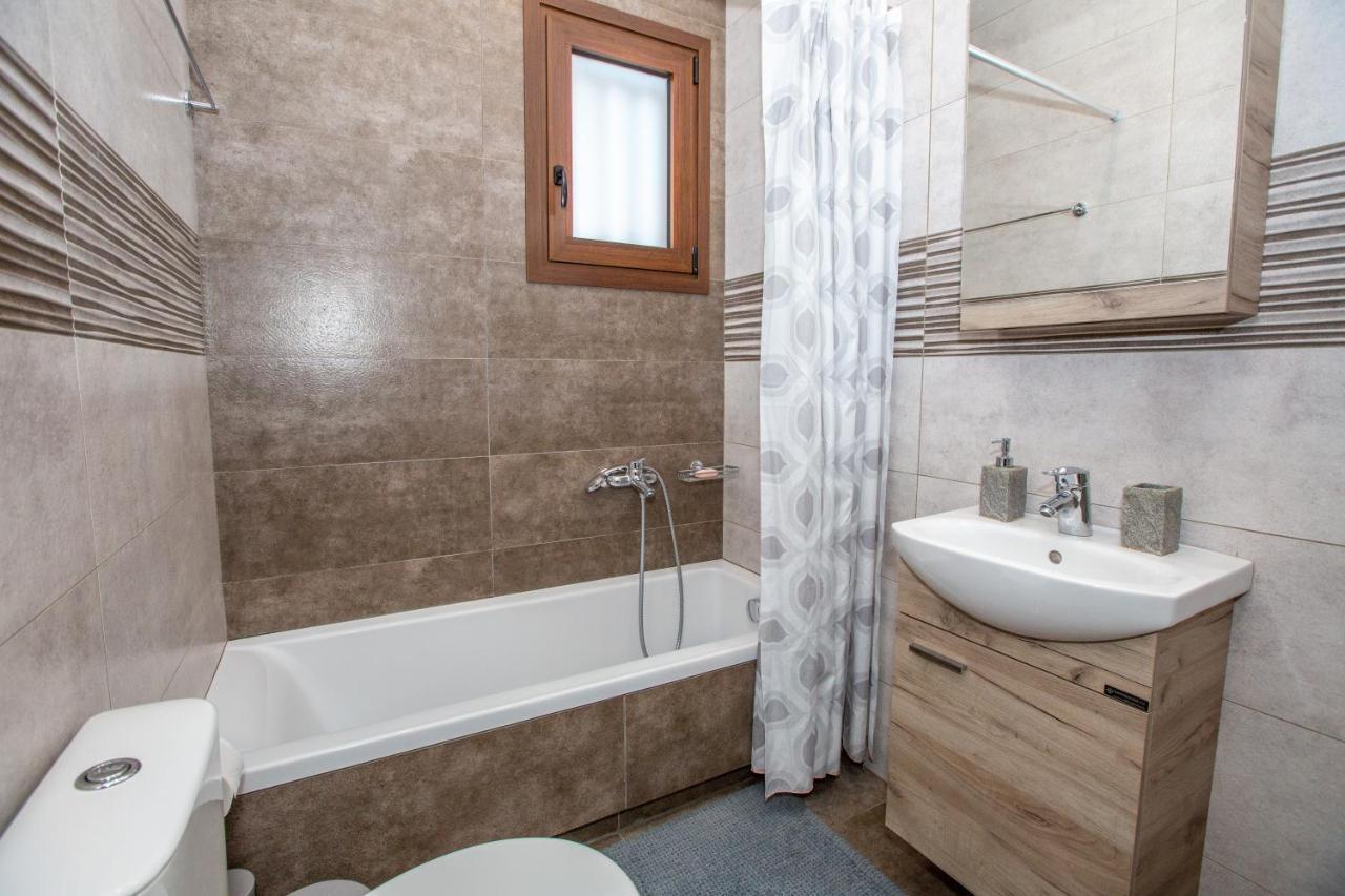 Modern Lake View Apartment Ioánnina Exteriér fotografie